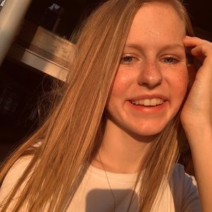 Meet your Posher, Kaitlyn